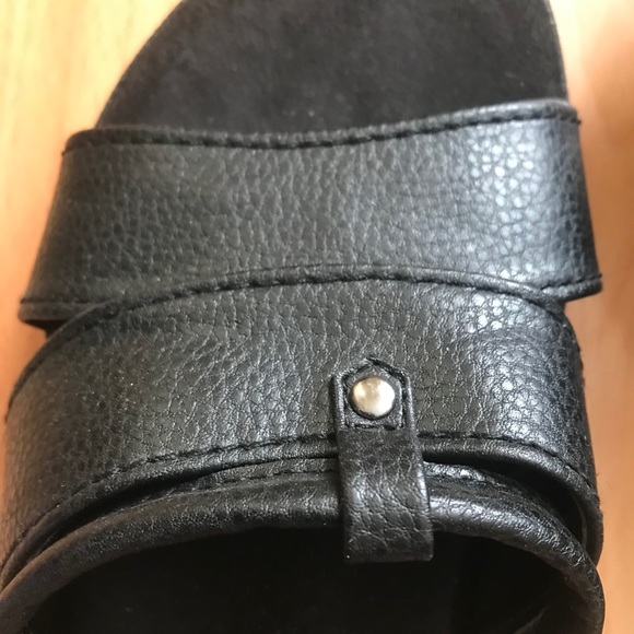 Aerosoles Flat Sandal - Picture 5 of 6